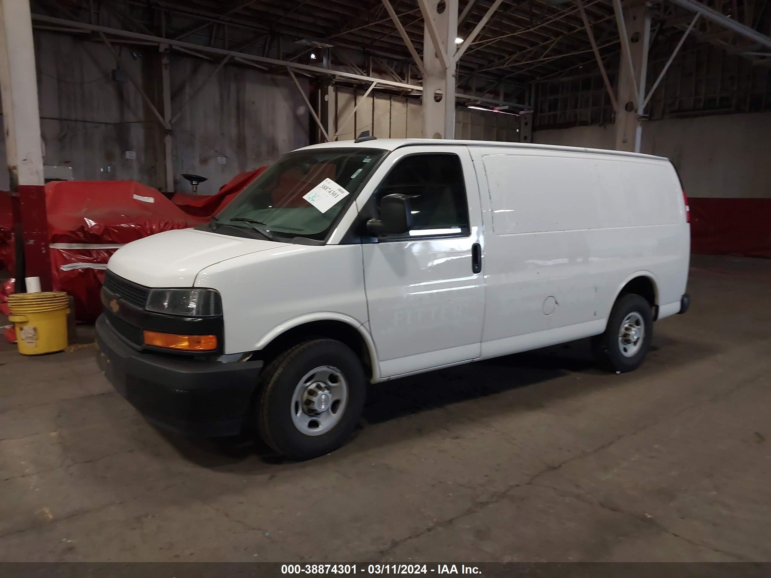 Photo 1 VIN: 1GCWGAFP5L1164388 - CHEVROLET EXPRESS 