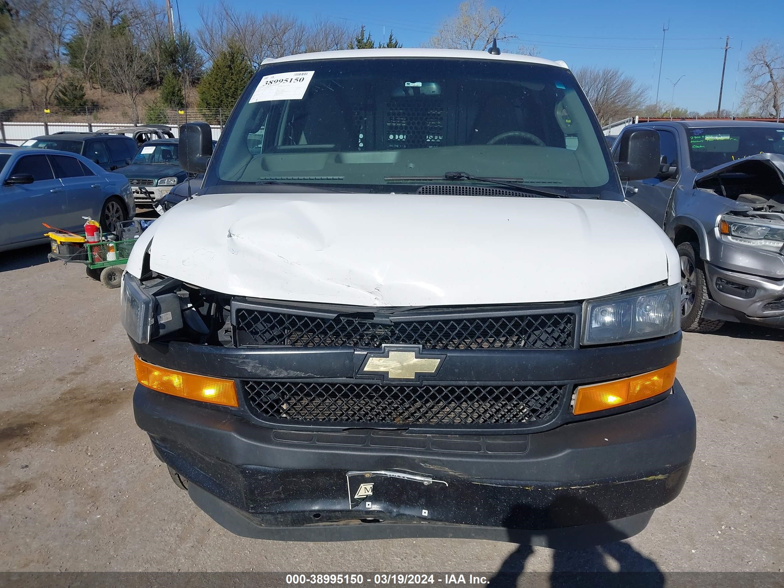 Photo 11 VIN: 1GCWGAFP5M1176915 - CHEVROLET EXPRESS 