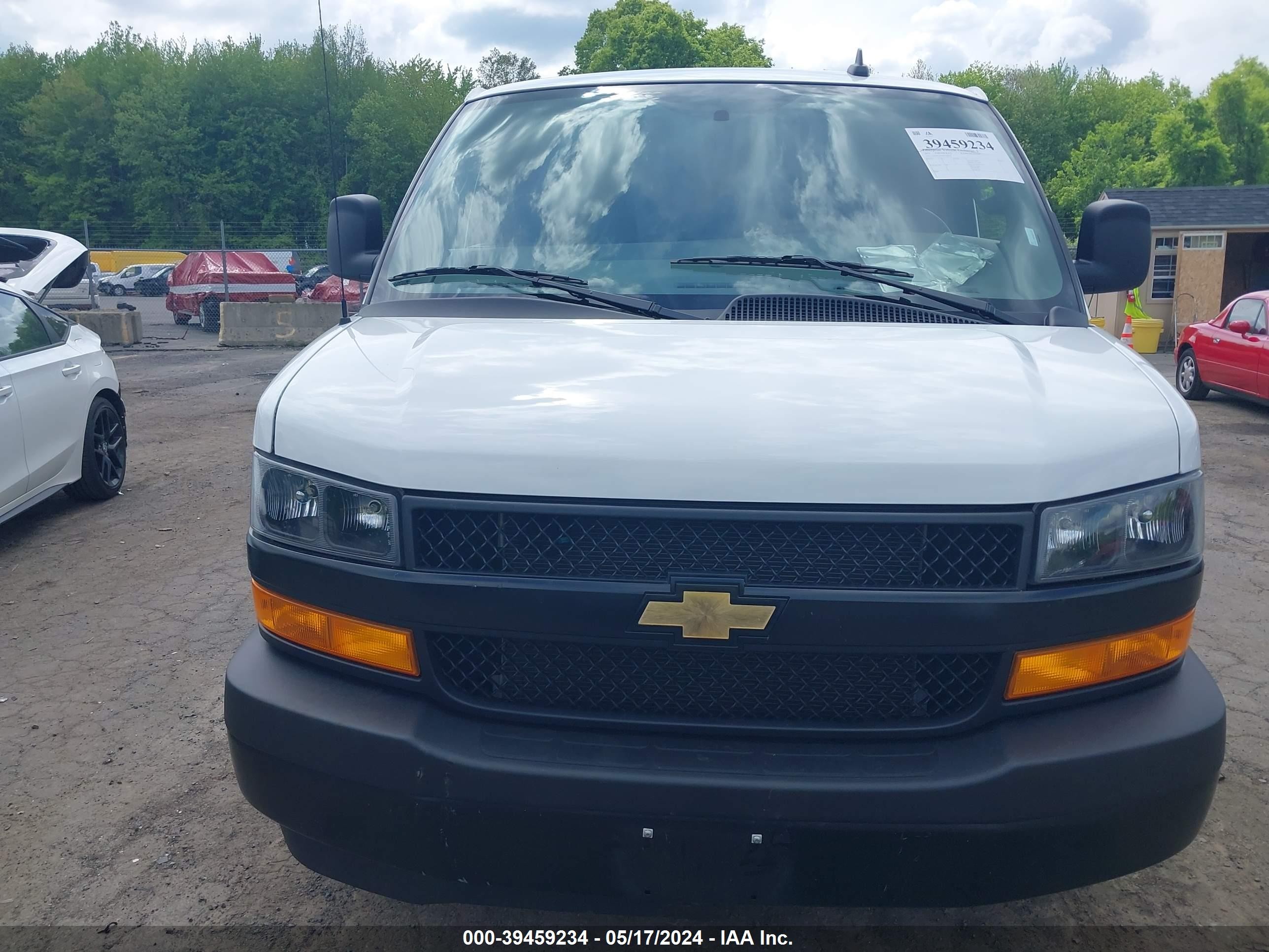 Photo 11 VIN: 1GCWGAFP5P1258261 - CHEVROLET EXPRESS 