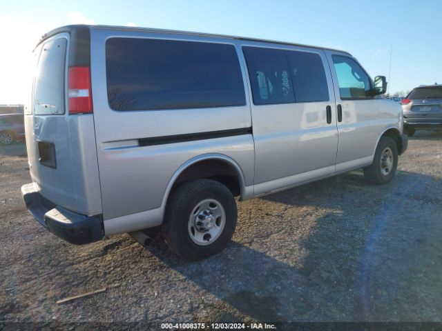 Photo 3 VIN: 1GCWGAFP6J1308785 - CHEVROLET EXPRESS 