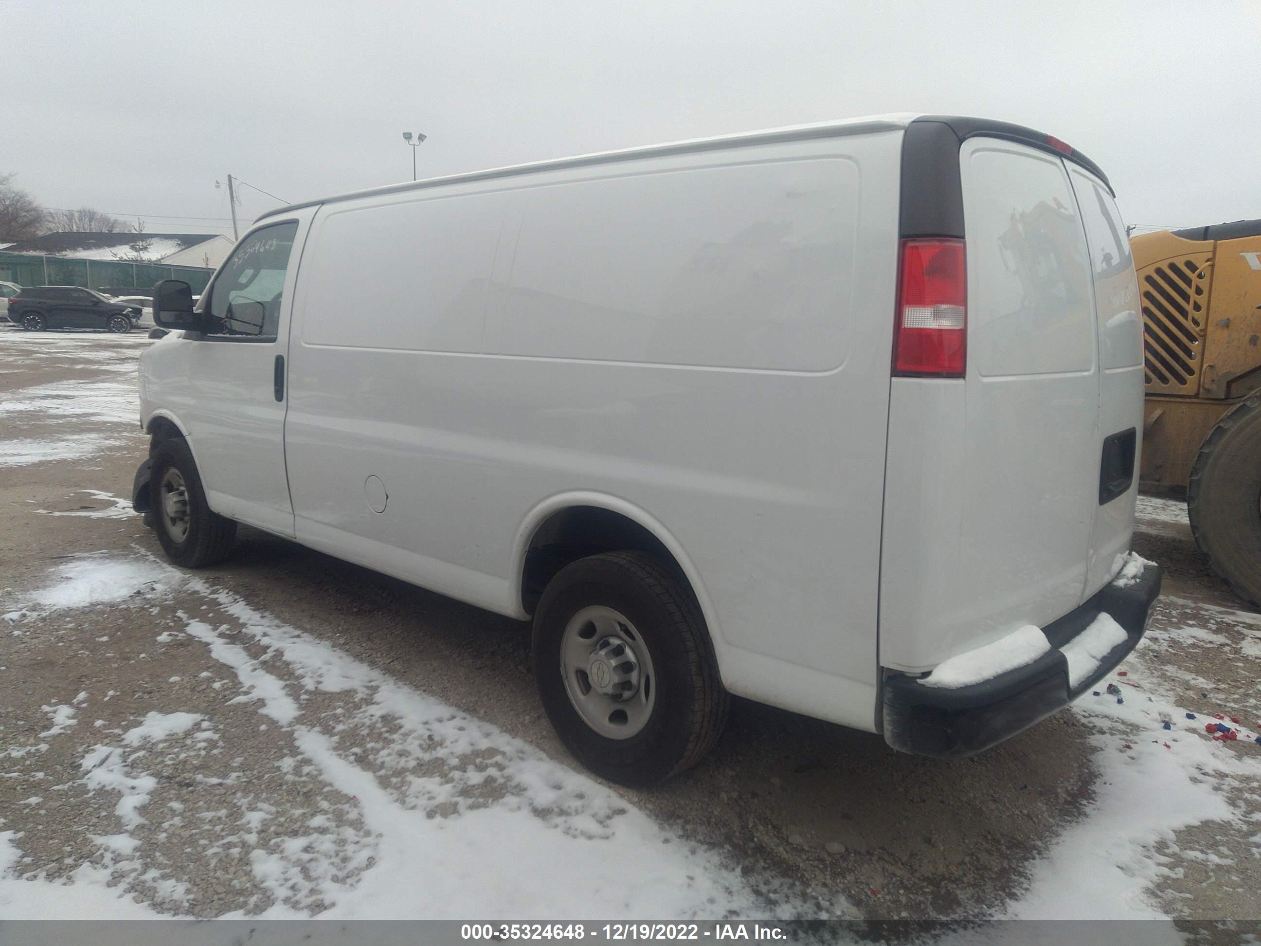 Photo 2 VIN: 1GCWGAFP6K1163894 - CHEVROLET EXPRESS 