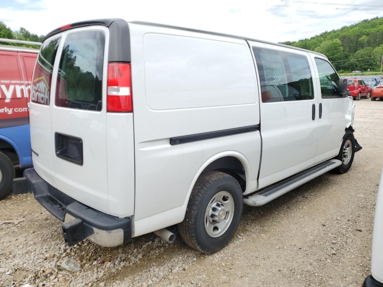 Photo 2 VIN: 1GCWGAFP6M1195120 - CHEVROLET EXPRESS 