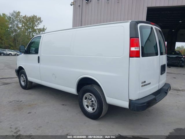 Photo 2 VIN: 1GCWGAFP6N1241773 - CHEVROLET EXPRESS 