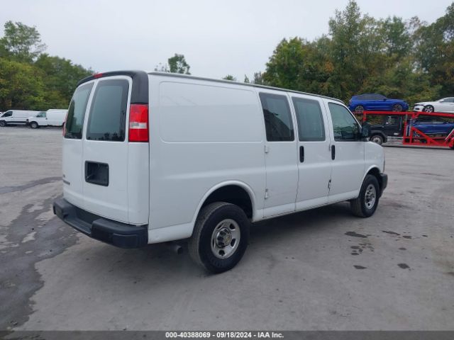 Photo 3 VIN: 1GCWGAFP6N1241773 - CHEVROLET EXPRESS 