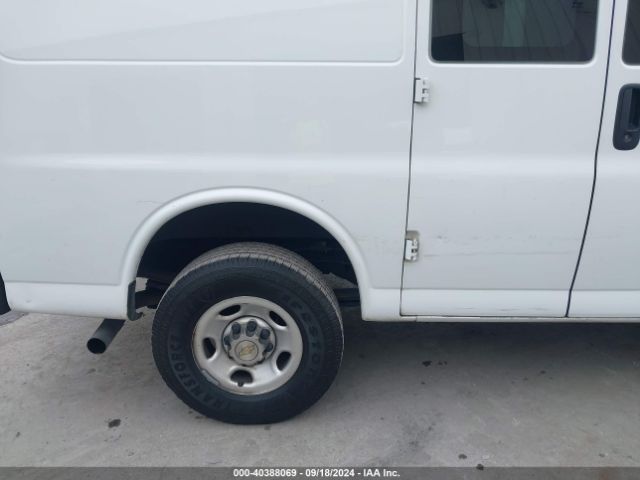 Photo 5 VIN: 1GCWGAFP6N1241773 - CHEVROLET EXPRESS 