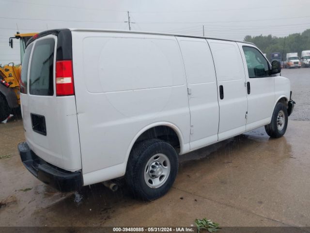 Photo 3 VIN: 1GCWGAFP7J1177530 - CHEVROLET EXPRESS 