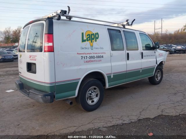 Photo 3 VIN: 1GCWGAFP7J1208503 - CHEVROLET EXPRESS 