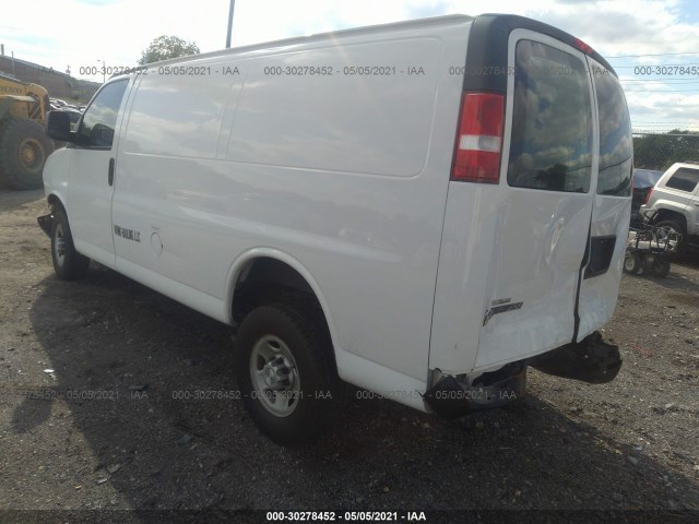 Photo 2 VIN: 1GCWGAFP7J1330732 - CHEVROLET EXPRESS CARGO VAN 