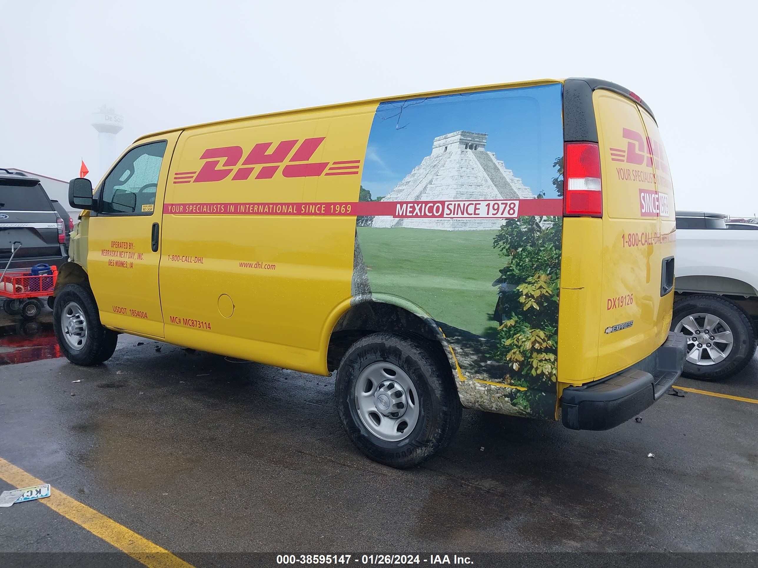 Photo 2 VIN: 1GCWGAFP7K1234438 - CHEVROLET EXPRESS 