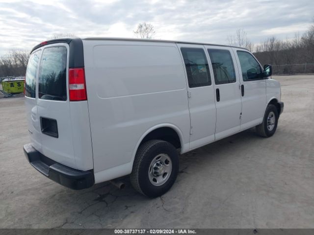 Photo 3 VIN: 1GCWGAFP7M1214323 - CHEVROLET EXPRESS CARGO 