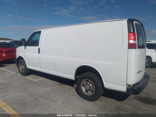 Photo 2 VIN: 1GCWGAFP8J1339830 - CHEVROLET EXPRESS CARGO VAN 