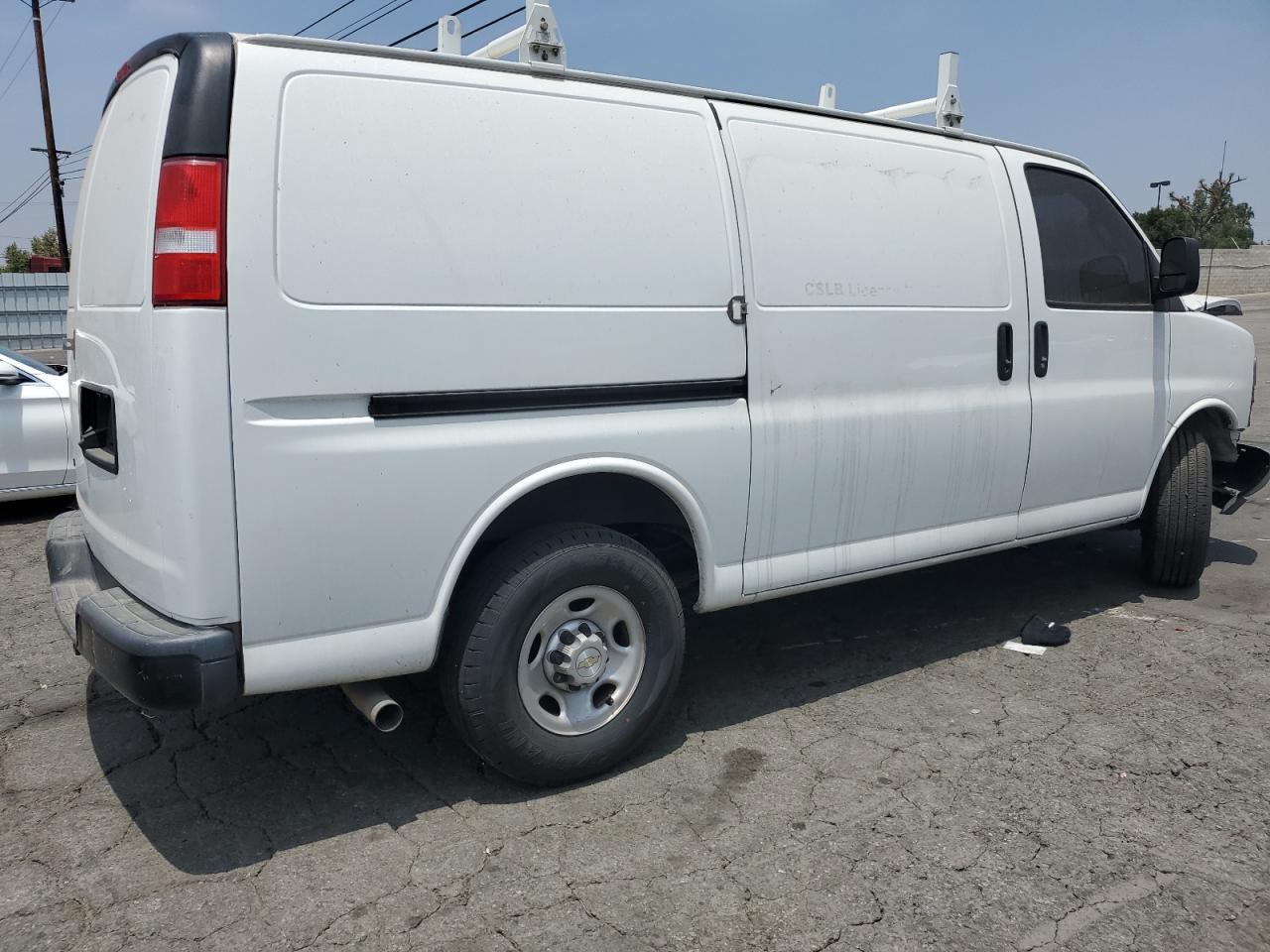 Photo 2 VIN: 1GCWGAFP8L1254733 - CHEVROLET EXPRESS 