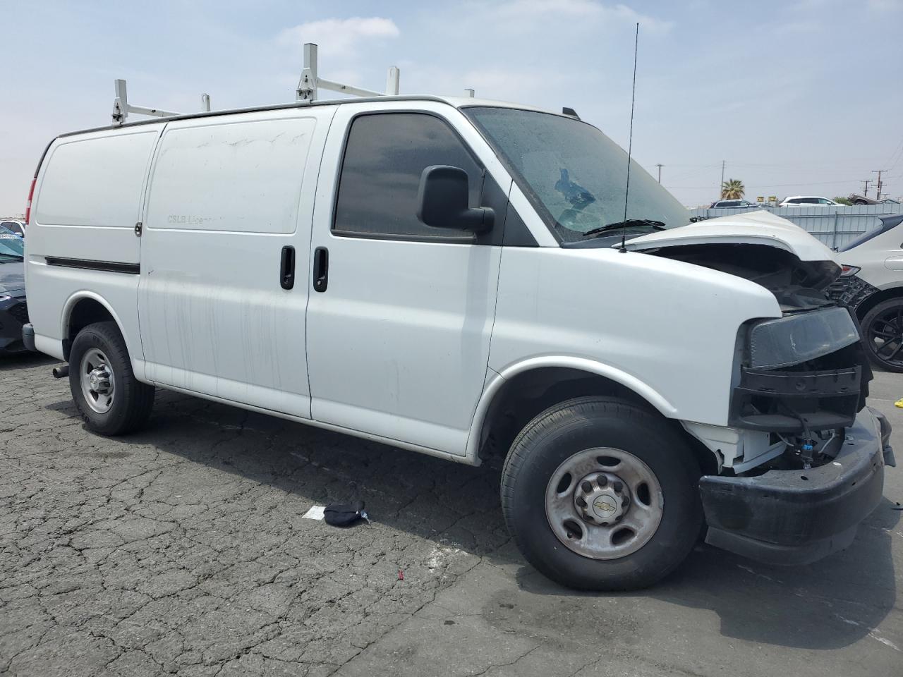 Photo 3 VIN: 1GCWGAFP8L1254733 - CHEVROLET EXPRESS 