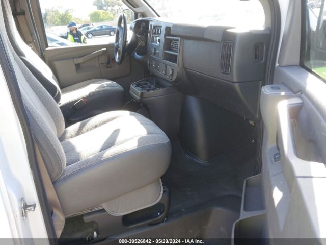 Photo 4 VIN: 1GCWGAFP8M1184104 - CHEVROLET EXPRESS 