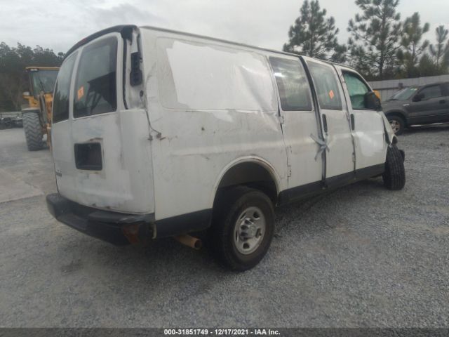 Photo 3 VIN: 1GCWGAFP9J1248291 - CHEVROLET EXPRESS CARGO VAN 