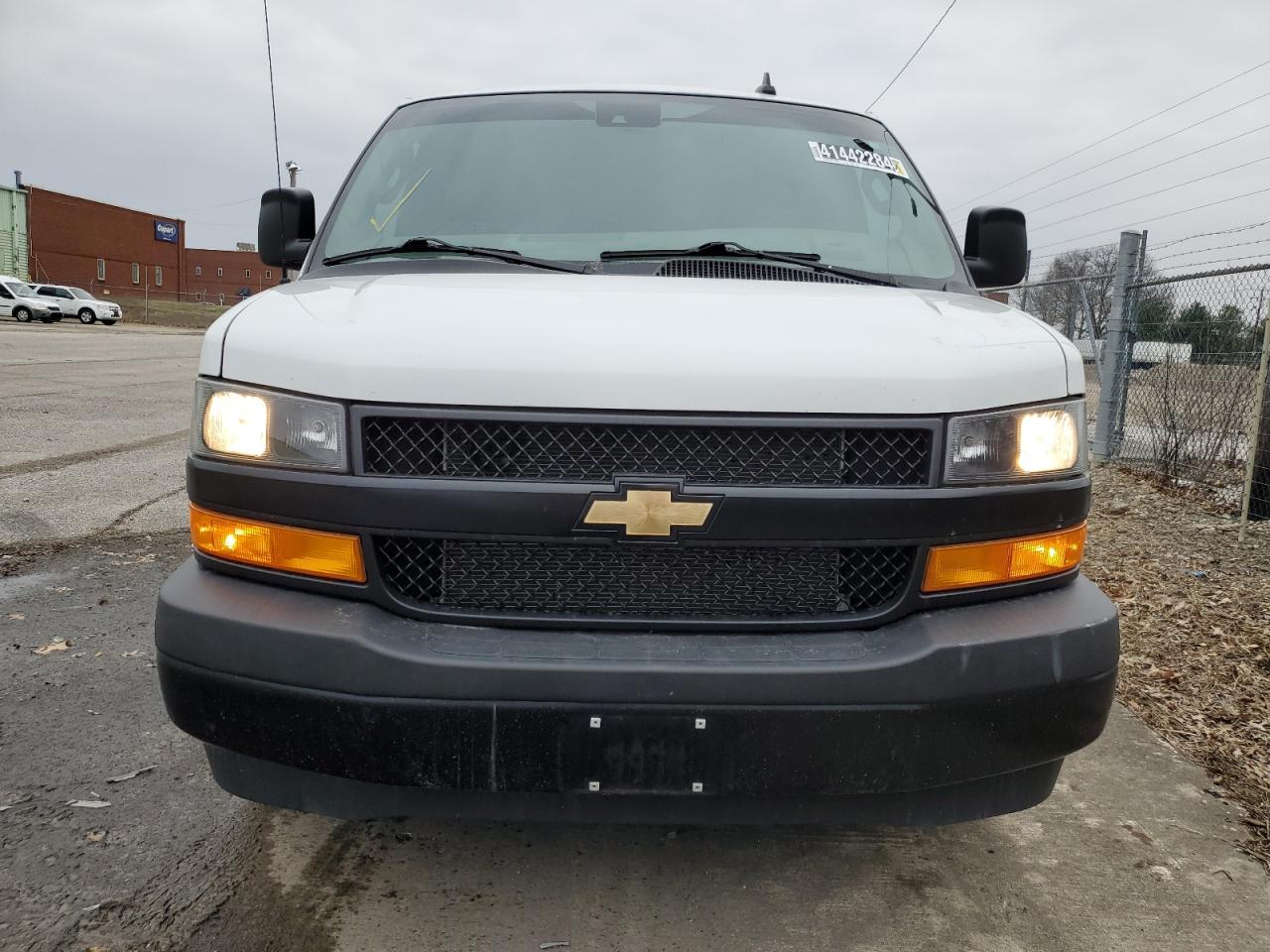 Photo 4 VIN: 1GCWGAFP9K1330507 - CHEVROLET EXPRESS 