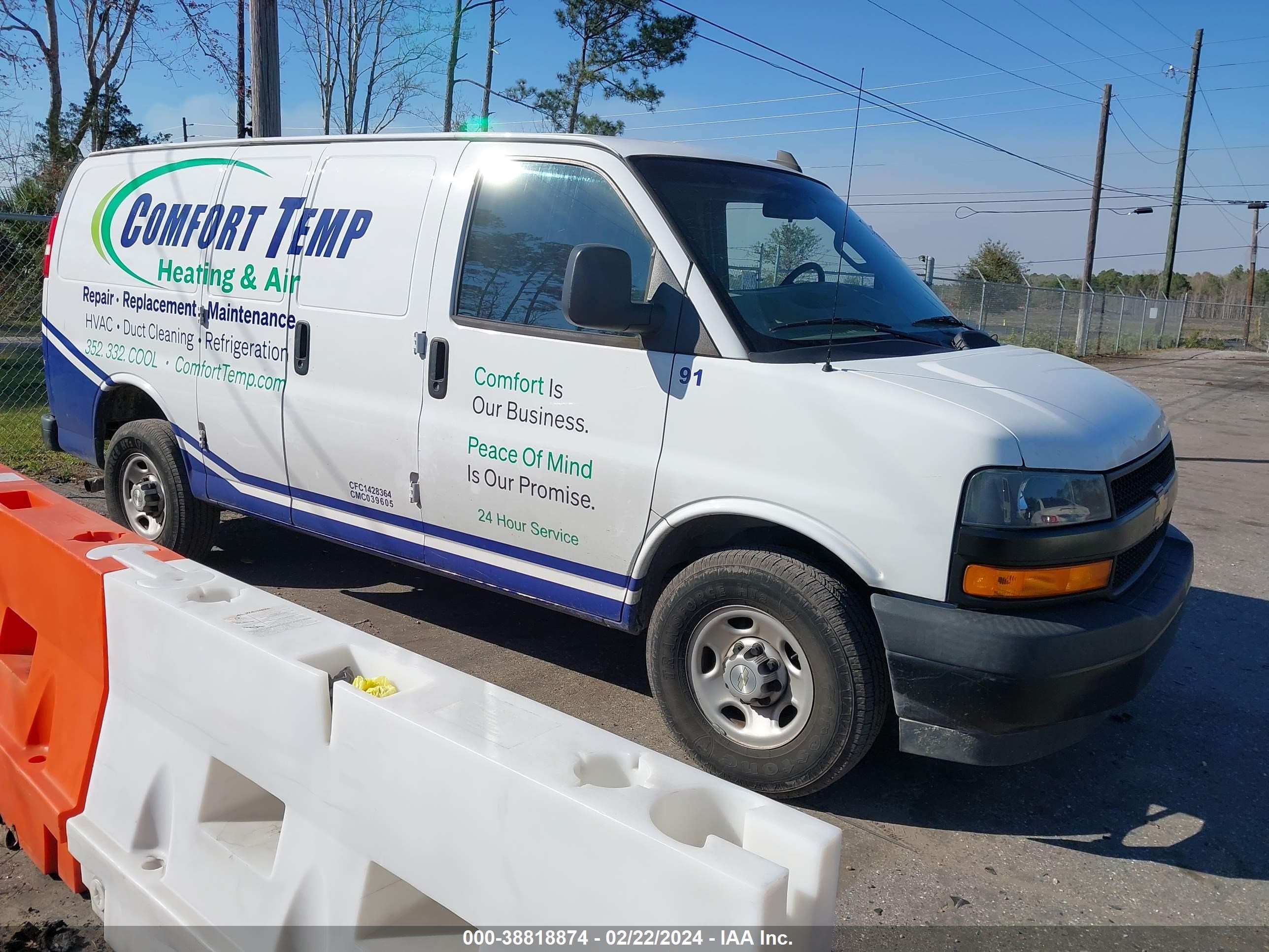 Photo 0 VIN: 1GCWGAFP9L1224818 - CHEVROLET EXPRESS 