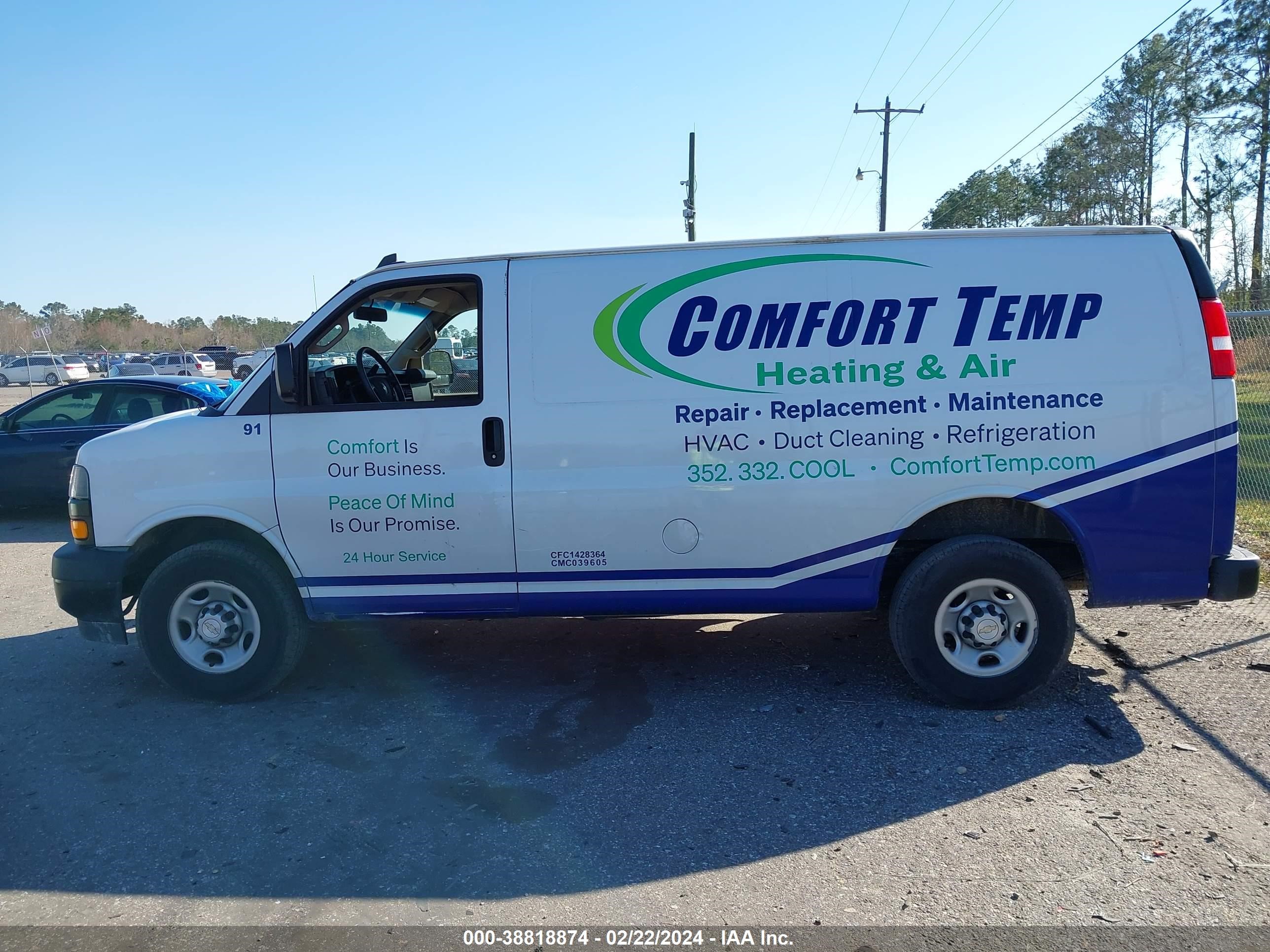 Photo 13 VIN: 1GCWGAFP9L1224818 - CHEVROLET EXPRESS 