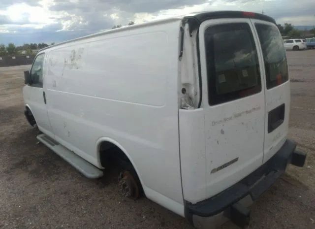 Photo 2 VIN: 1GCWGAFP9M1186959 - CHEVROLET EXPRESS CARGO VAN 