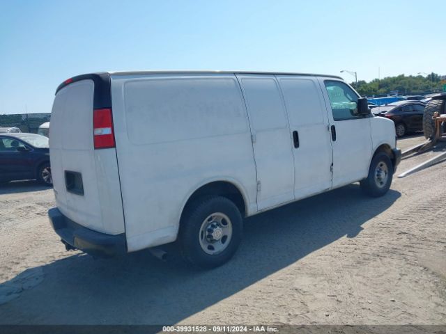 Photo 3 VIN: 1GCWGAFPXK1192797 - CHEVROLET EXPRESS 