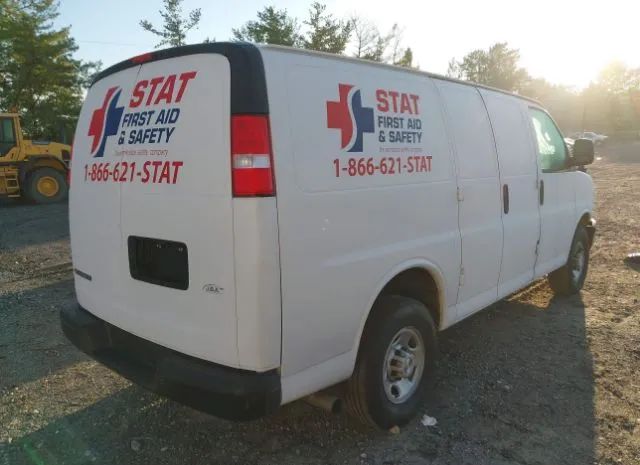 Photo 3 VIN: 1GCWGAFPXL1267189 - CHEVROLET EXPRESS CARGO VAN 