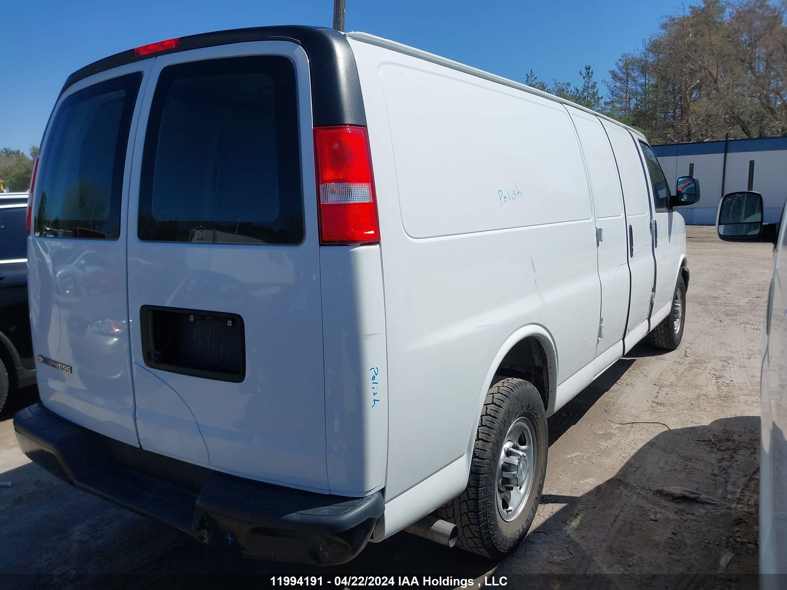 Photo 3 VIN: 1GCWGBF71M1300474 - CHEVROLET EXPRESS 