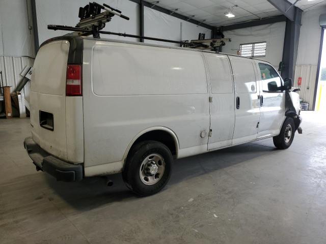 Photo 2 VIN: 1GCWGBF78M1148077 - CHEVROLET EXPRESS 