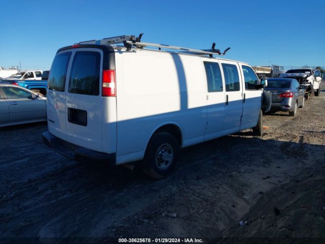 Photo 3 VIN: 1GCWGBF79N1198522 - CHEVROLET EXPRESS CARGO 