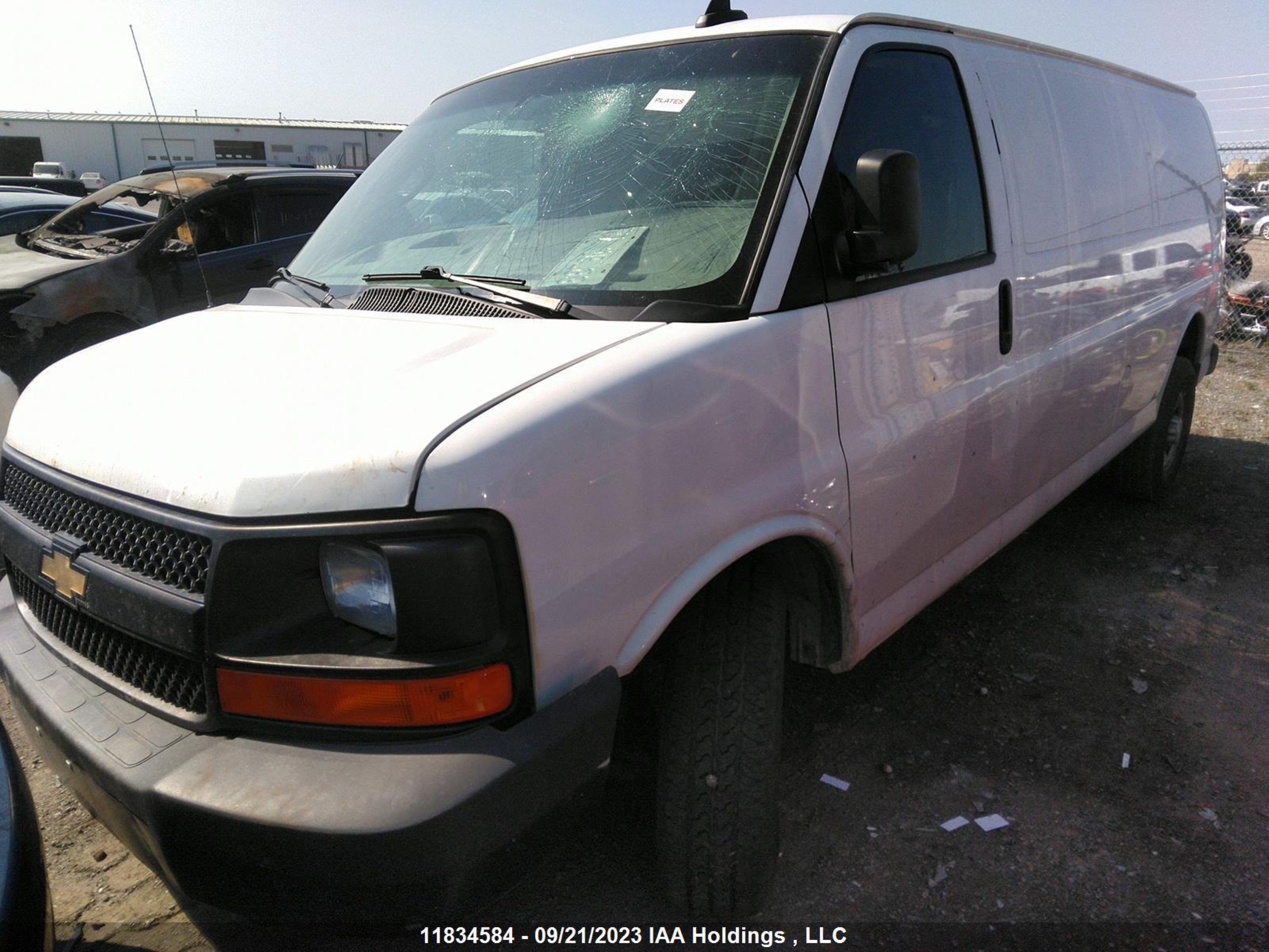 Photo 1 VIN: 1GCWGBFF2G1130315 - CHEVROLET EXPRESS 