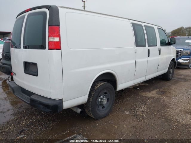 Photo 3 VIN: 1GCWGBFF2G1243195 - CHEVROLET EXPRESS 