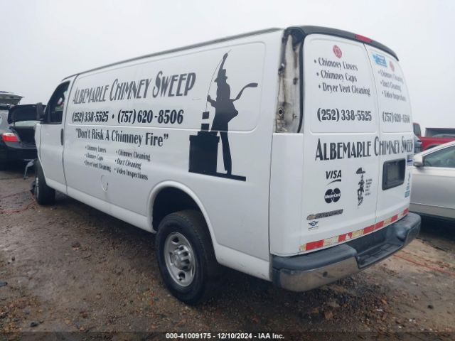 Photo 2 VIN: 1GCWGBFF2H1276327 - CHEVROLET EXPRESS 