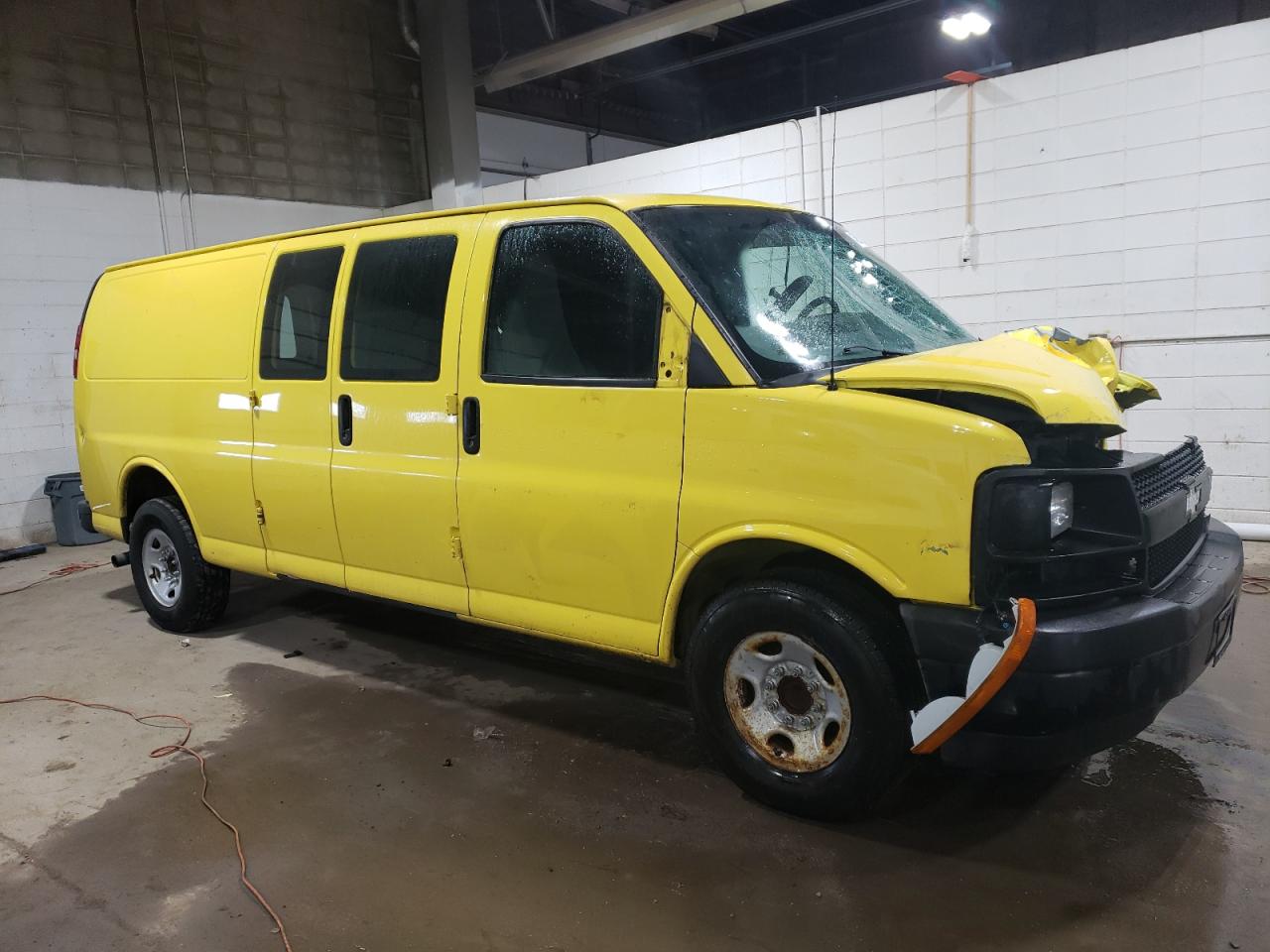 Photo 3 VIN: 1GCWGBFF5H1248196 - CHEVROLET EXPRESS G2 