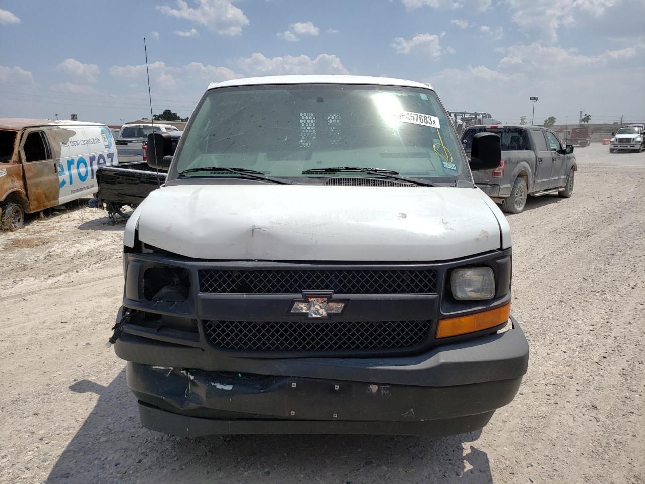 Photo 4 VIN: 1GCWGBFF6H1249969 - CHEVROLET EXPRESS 