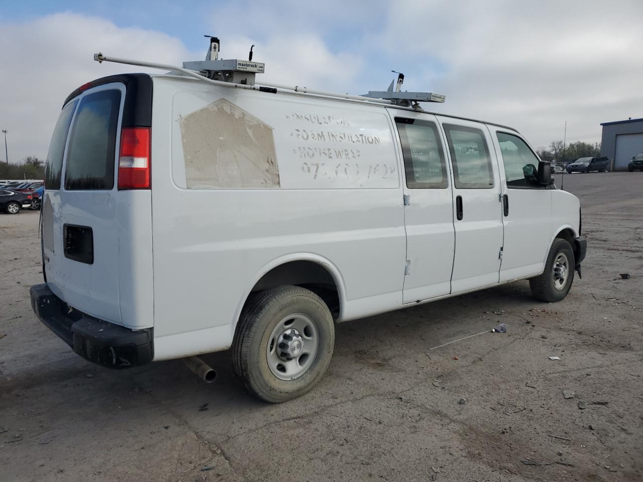 Photo 2 VIN: 1GCWGBFF8H1110247 - CHEVROLET EXPRESS 