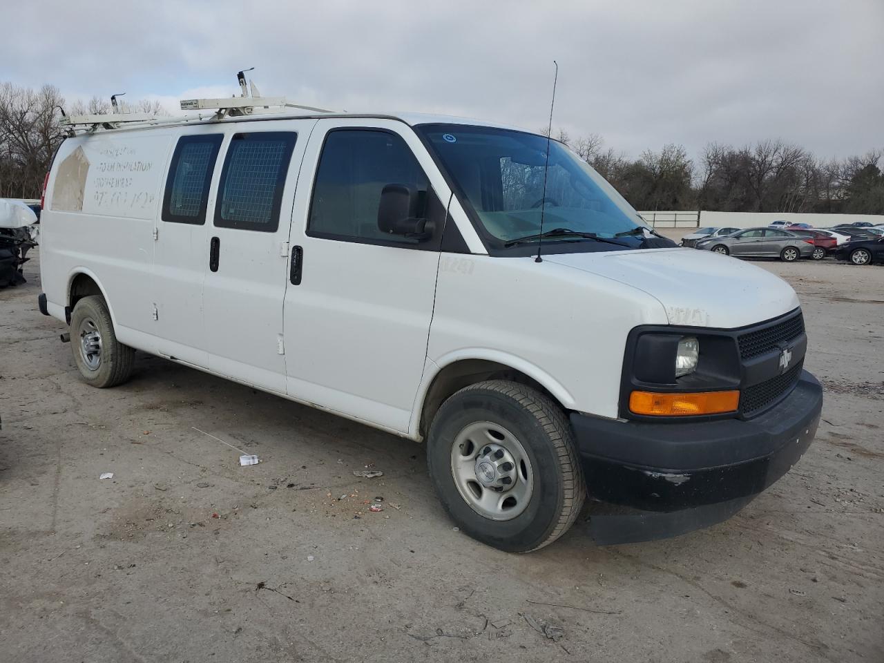 Photo 3 VIN: 1GCWGBFF8H1110247 - CHEVROLET EXPRESS 