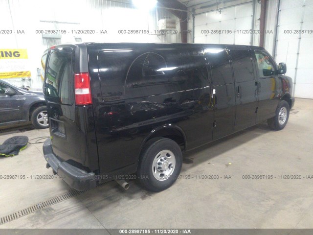 Photo 3 VIN: 1GCWGBFG1G1224968 - CHEVROLET EXPRESS CARGO VAN 