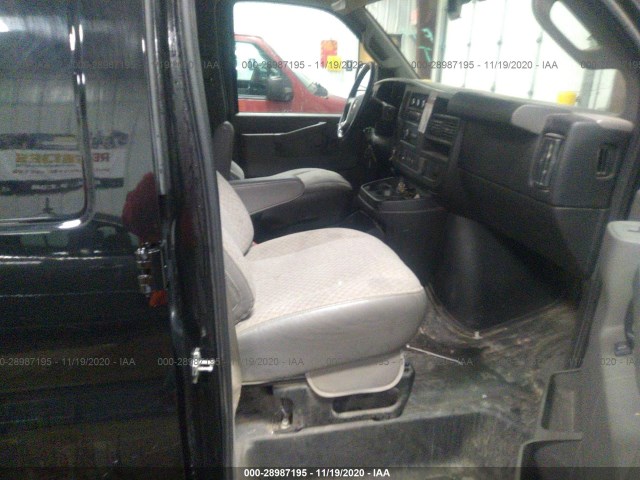 Photo 4 VIN: 1GCWGBFG1G1224968 - CHEVROLET EXPRESS CARGO VAN 