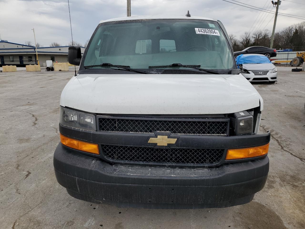 Photo 4 VIN: 1GCWGBFG1K1230312 - CHEVROLET EXPRESS 