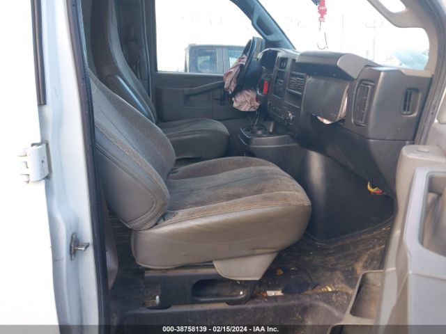 Photo 4 VIN: 1GCWGBFG3L1156103 - CHEVROLET EXPRESS CARGO 