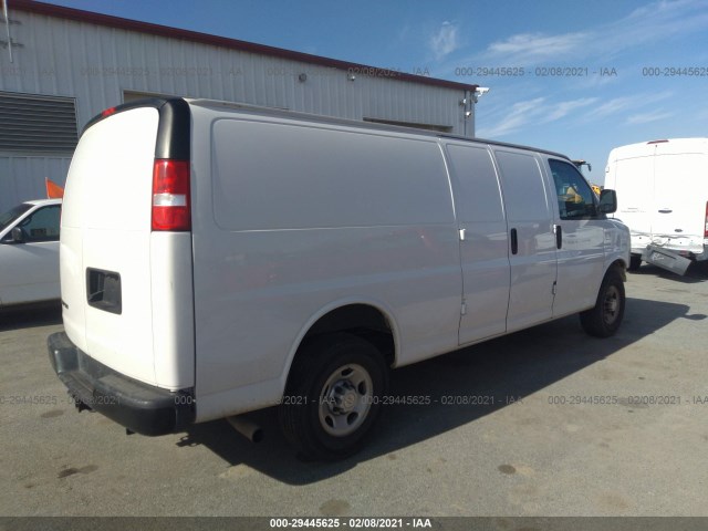 Photo 3 VIN: 1GCWGBFG5K1217482 - CHEVROLET EXPRESS CARGO VAN 