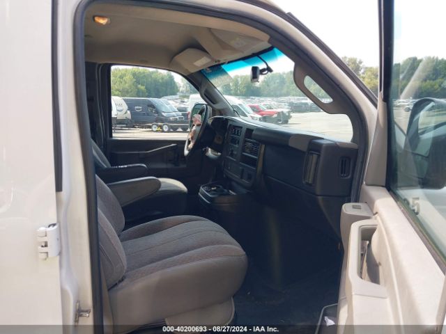 Photo 4 VIN: 1GCWGBFG7G1209035 - CHEVROLET EXPRESS 