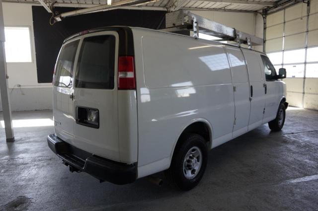 Photo 2 VIN: 1GCWGBFG9L1174170 - CHEVROLET EXPRESS G2 