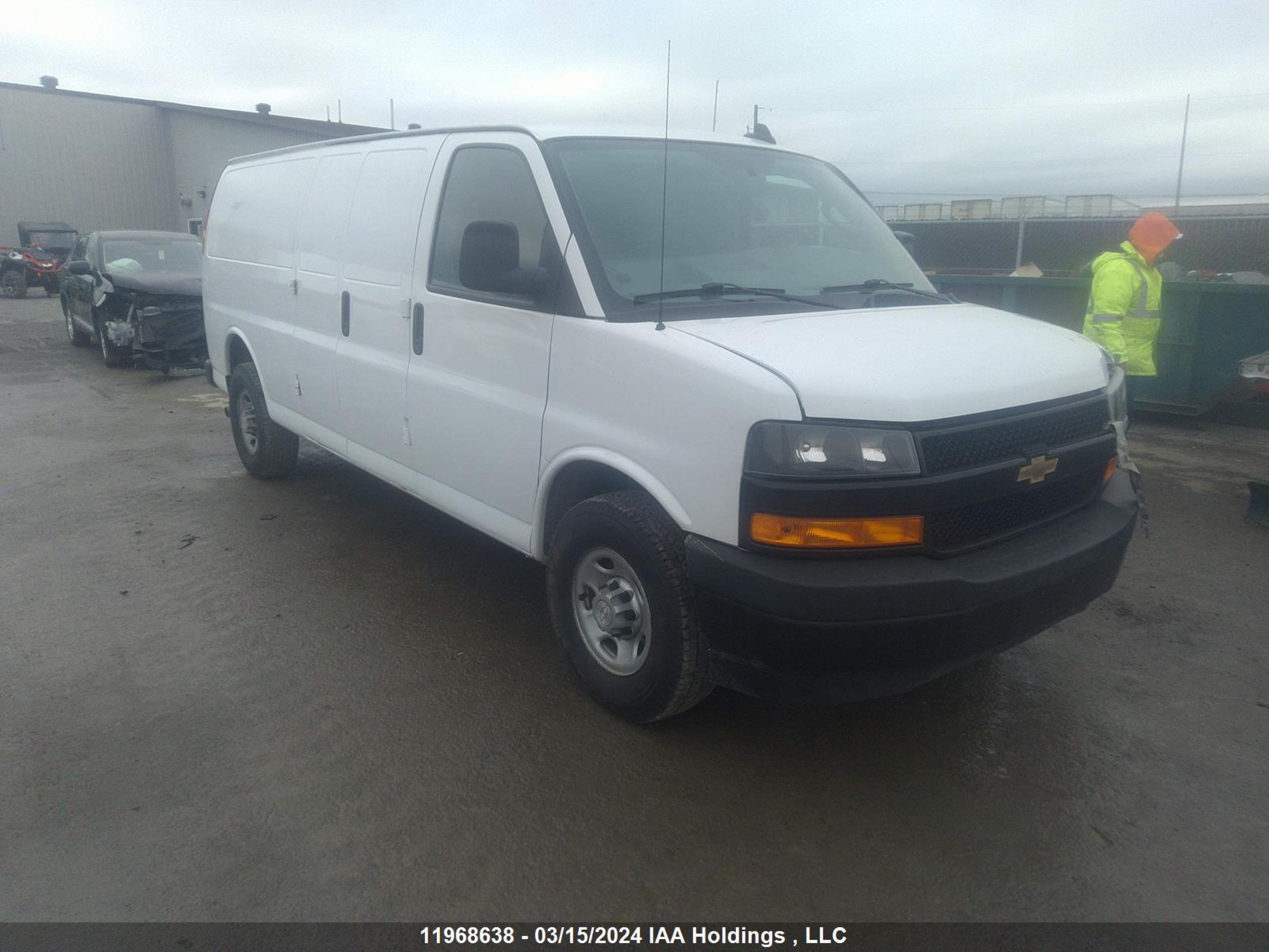 Photo 0 VIN: 1GCWGBFP0J1216142 - CHEVROLET EXPRESS 