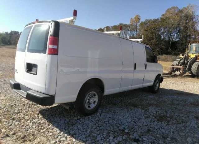 Photo 3 VIN: 1GCWGBFP3K1170873 - CHEVROLET EXPRESS CARGO VAN 