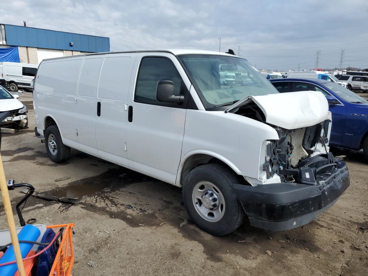 Photo 3 VIN: 1GCWGBFP4K1226674 - CHEVROLET EXPRESS 