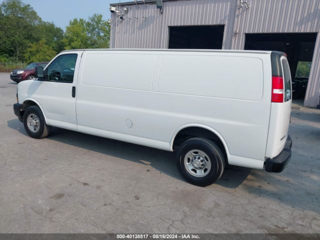 Photo 2 VIN: 1GCWGBFP5M1256589 - CHEVROLET EXPRESS 