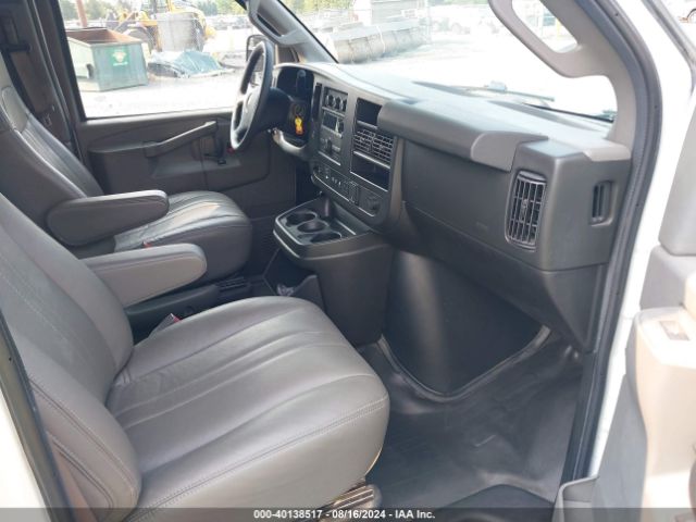 Photo 4 VIN: 1GCWGBFP5M1256589 - CHEVROLET EXPRESS 