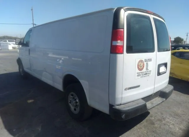 Photo 2 VIN: 1GCWGBFP6J1275504 - CHEVROLET EXPRESS CARGO VAN 