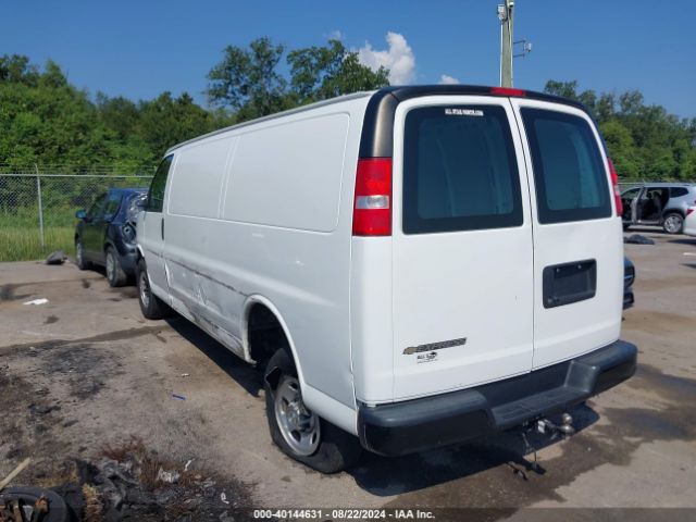 Photo 2 VIN: 1GCWGBFP6M1206249 - CHEVROLET EXPRESS 