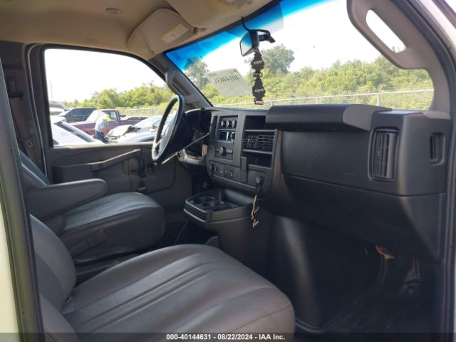 Photo 4 VIN: 1GCWGBFP6M1206249 - CHEVROLET EXPRESS 